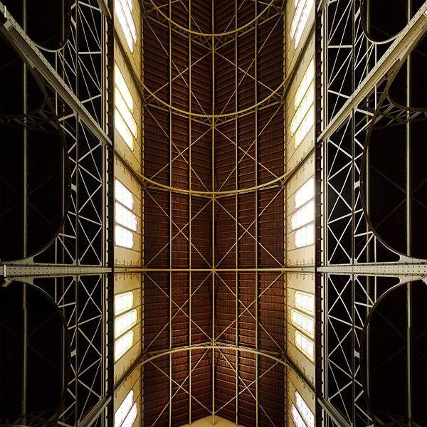 L'Eglise Notre-Dame-du-Travail et son incroyable structure métallique
