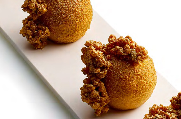 Julien Alvarez investit la boutique Fou de Pâtisserie