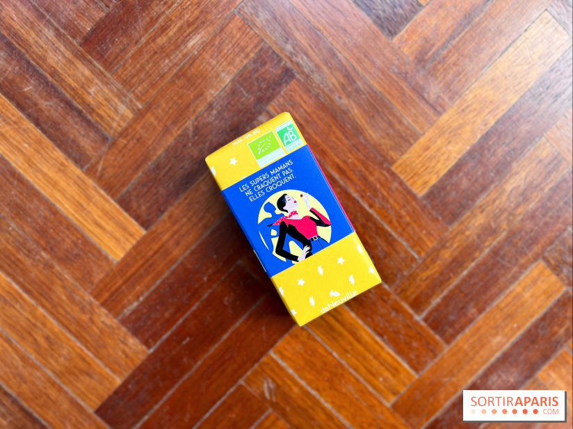 Des roses en trompe-l'œil et des mini-tablettes chez De Neuville pour la Fête des Mères 2022