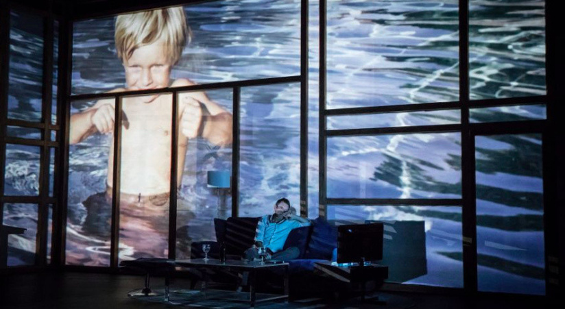 Rabbit Hole au Théâtre des Bouffes Parisiens