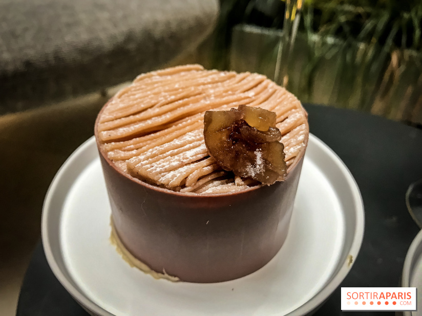 Tea-time Hotel Duo by Kevin Lacote