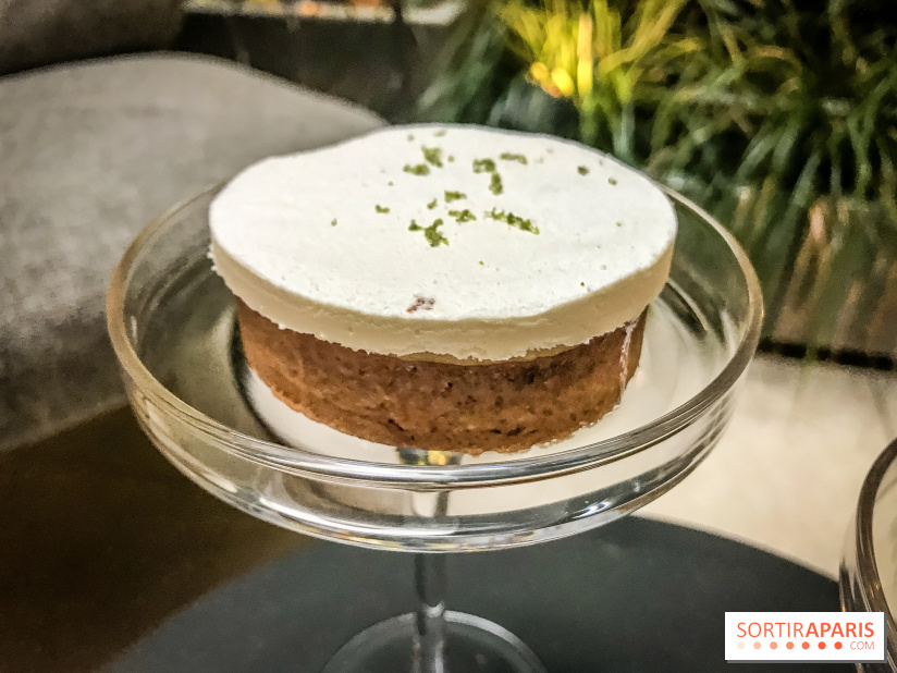 Tea-time Hotel Duo by Kevin Lacote