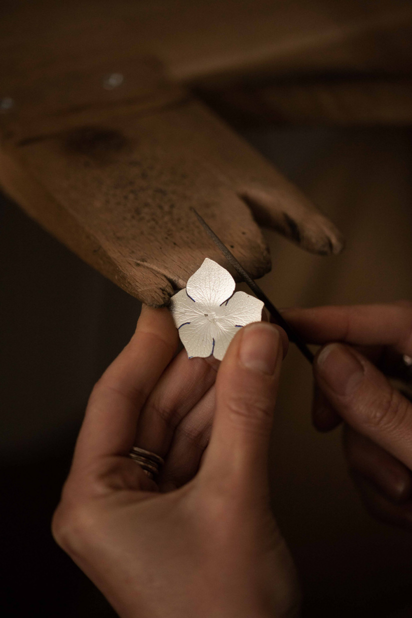 JEMA 2025 : une immersion dans ces ateliers qui façonnent la mode, les bijoux & les accessoires