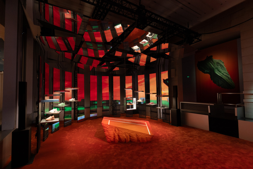 Lacoste ouvre un pop up expérientiel gratuit à Paris, entre mode, art et ateliers créatifs