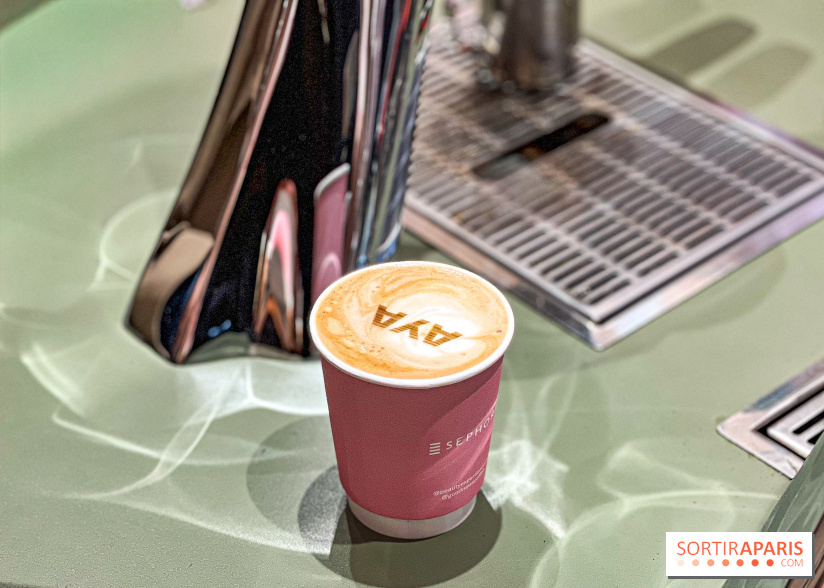 Pop up Café Lancôme x Aya Nakamura : flash make-up, gourmandises et surprises à gagner