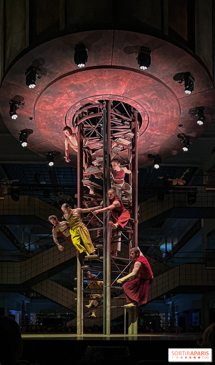 Babel, de Mourad Merzouki : le nouveau spectacle qui fait danser le Bon Marché Rive Gauche