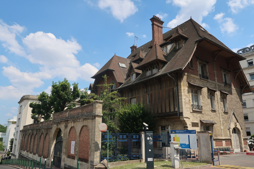 À Suresnes (92), cet hôpital cache encore les vestiges du domaine du fondateur de la haute couture