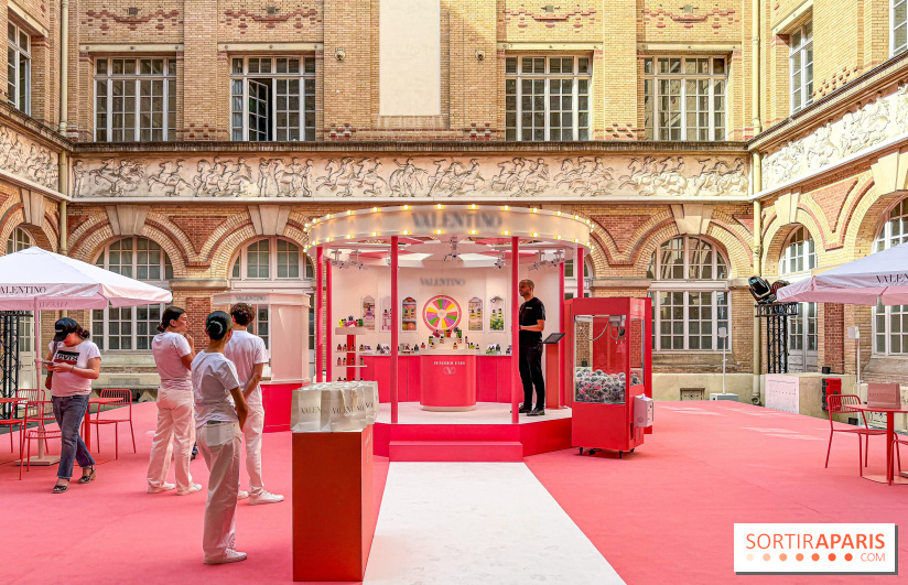 Ce pop up beauté d'une maison italienne change une école du Marais en fête foraine - avis & photos