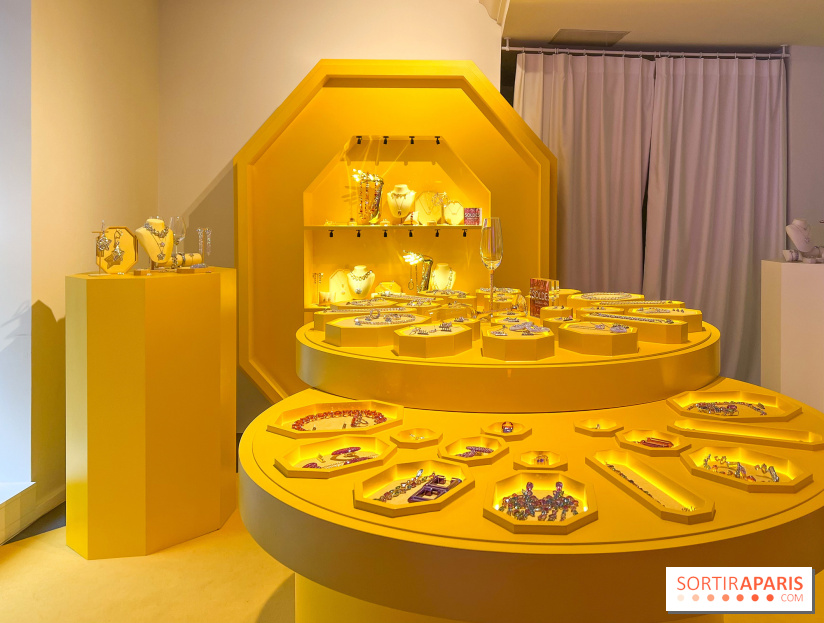 Découvrez le pop-up store immersif gravé Swarovski, dans le Marais
