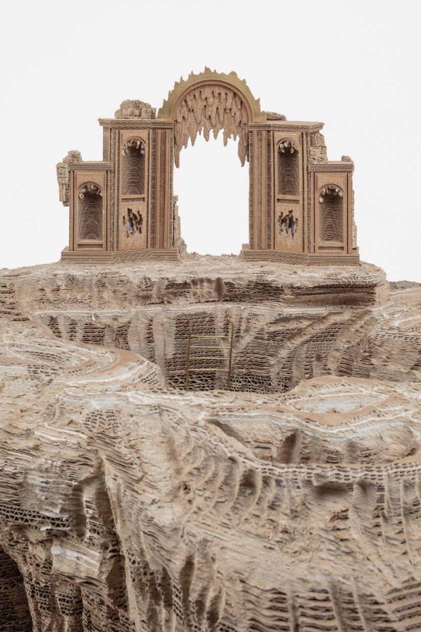 Promenade(s) en Champagne, l'installation sculpturale d'Eva Jospin au Carreau du Temple