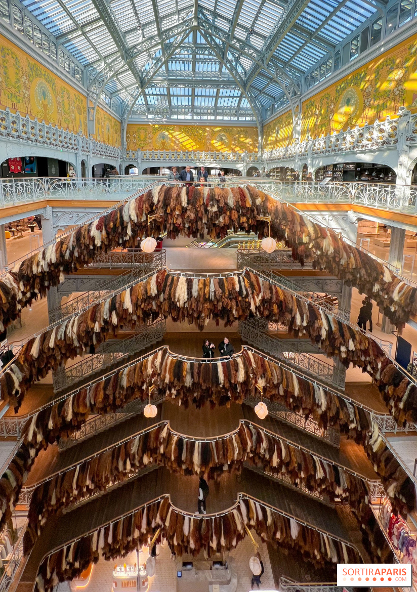 Paris à Poil(s) : carte blanche à l'artiste Charlie Le Mindu qui recoiffe la Samaritaine