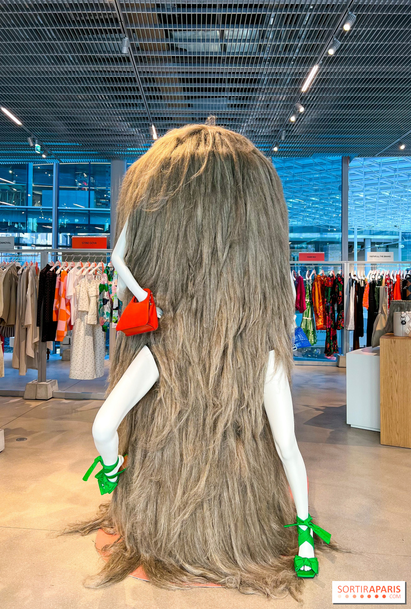 Paris à Poil(s) : carte blanche à l'artiste Charlie Le Mindu qui recoiffe la Samaritaine