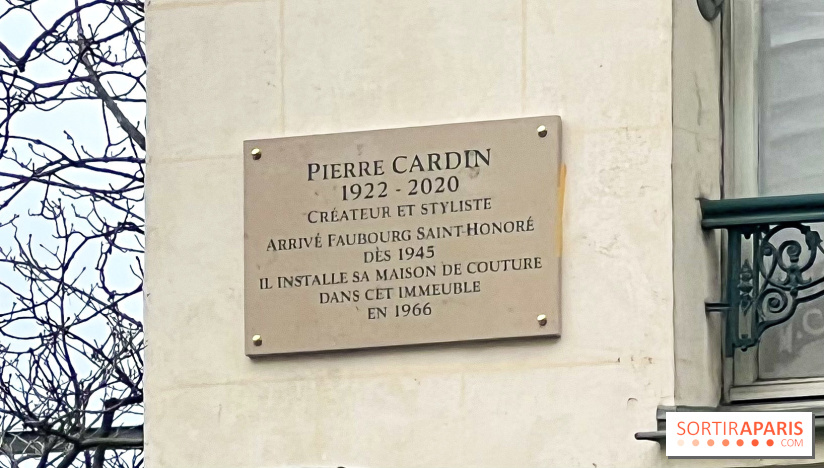 Paris a dévoilé une plaque commémorative en hommage au couturier Pierre Cardin