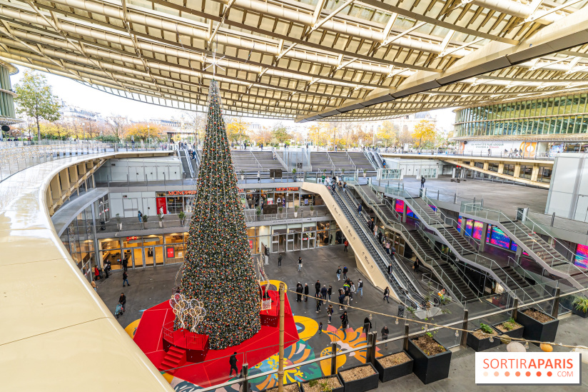 visuel Paris visuel  -  sapin - forum des halles - Noël