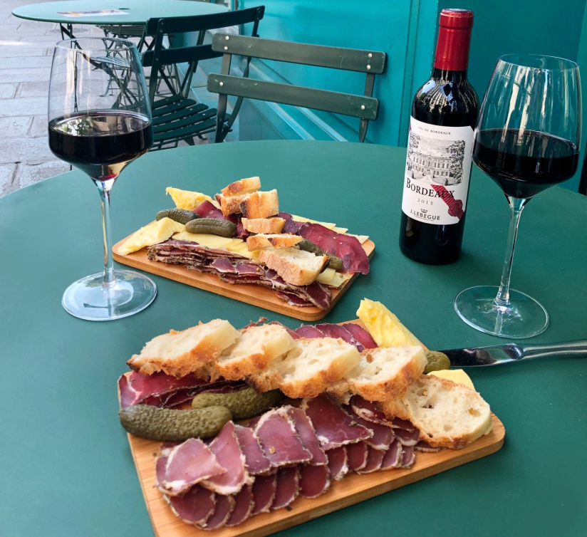 Artus Hôtel X Cul de Cochon - La terrasse éphémère de l'été