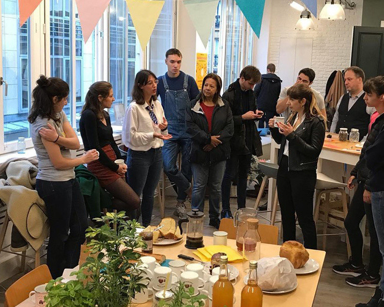 "Ramène ta Fraise" un lieu éphémère dédié à l'alimentation responsable ouvre à Paris