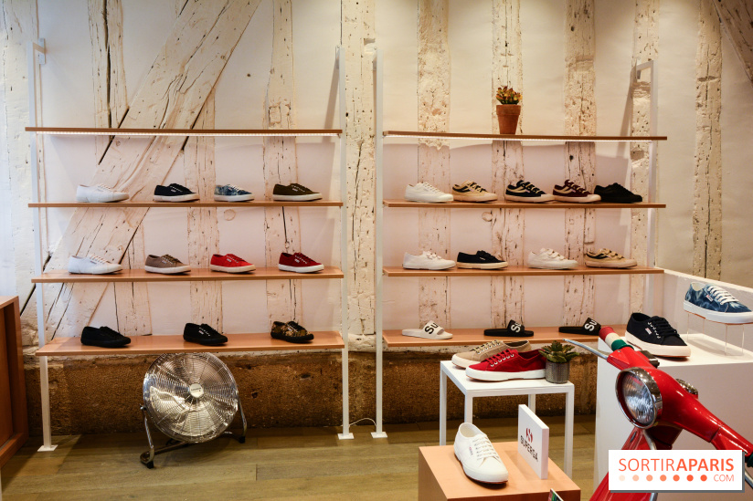 Superga ouvre sa première boutique parisienne