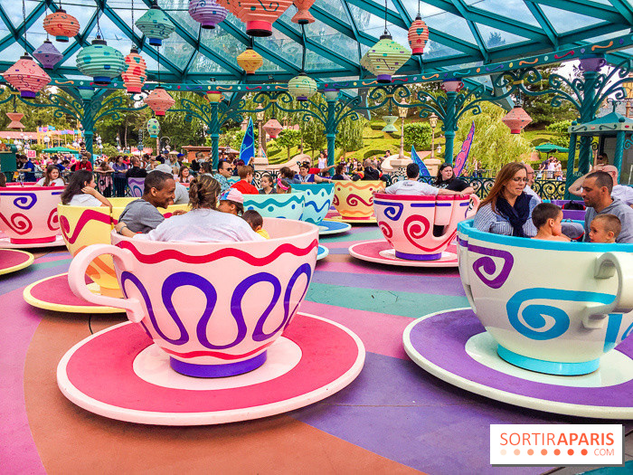 Visuels Disneyland Paris Mad Hatter's Tea Cups
