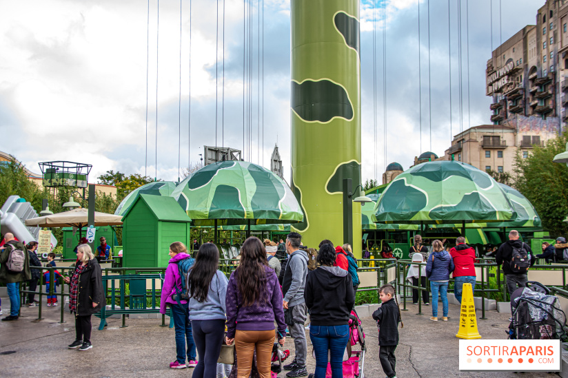 Visuels Disneyland Paris - Toy Soldier Parachute Drop