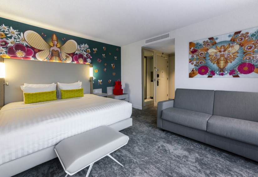 Pour Noël 2019, les Galeries Lafayette redécorent deux chambres d'un hôtel parisien