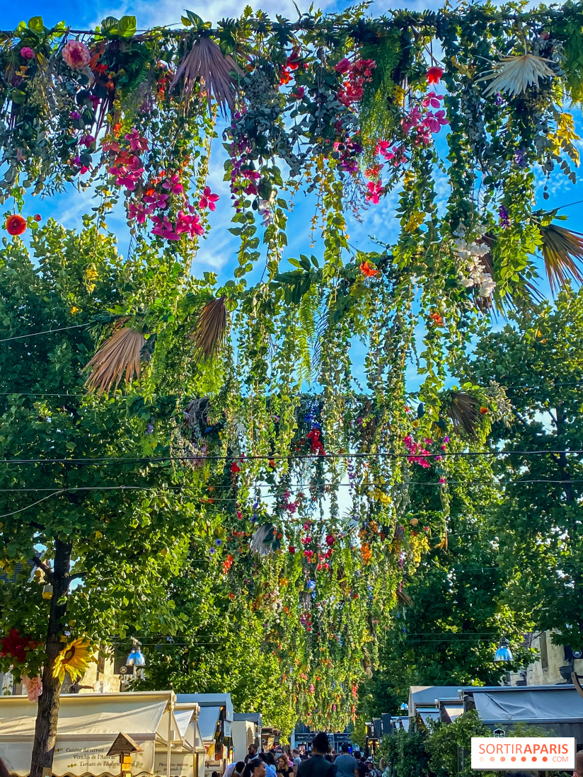 Le ciel de fleurs à Bercy Village