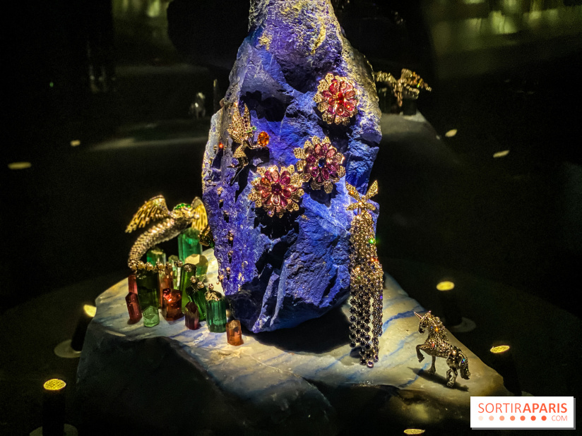 Photos Exposition Pierres Précieuses, du minéraux aux bijoux avec le Joaillier Van Cleef & Arpel