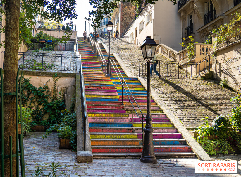 Montmartre Paris - escalier coloré