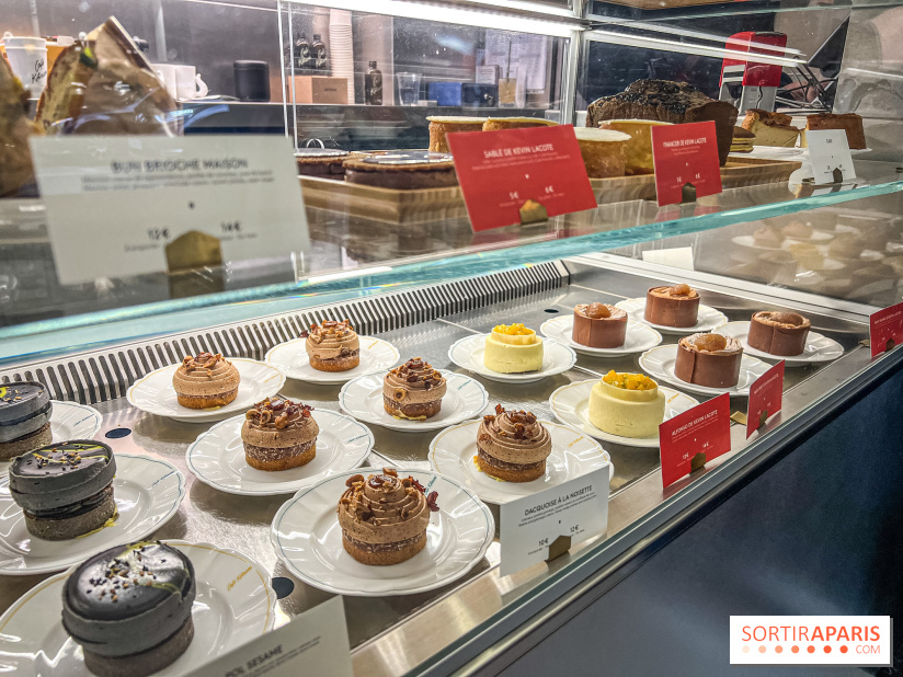 Café Kitsuné Louvre en mode salon de thé et pâtisserie