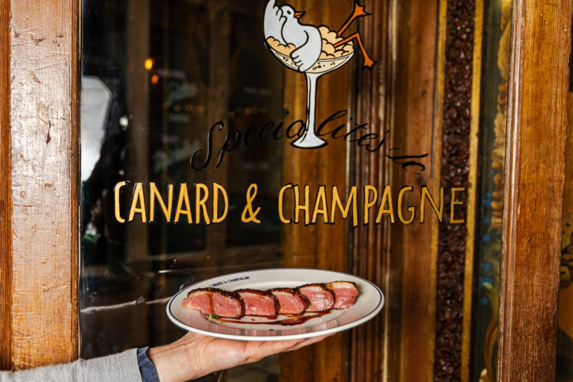 Fêtes de fin d’année : le restaurant Canard & Champagne dévoile son magret XXL