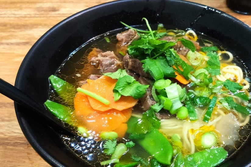 Oh my Noodle: homemade Chinese noodle soups close to the Champs-Elysées