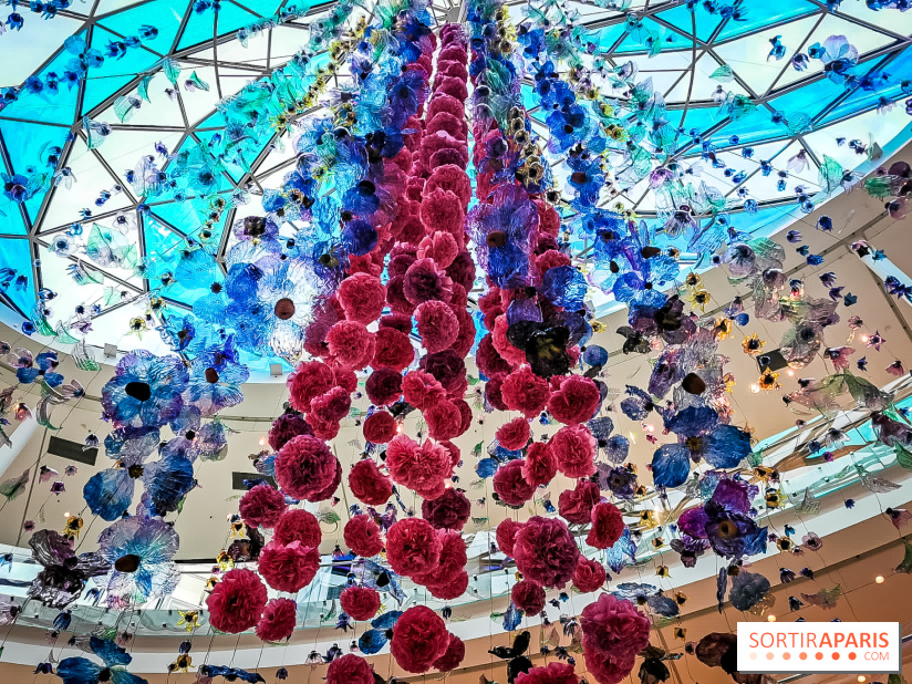 Les bouteilles à la mer, l'exposition poétique et florale autour de la pollution à Beaugrenelle