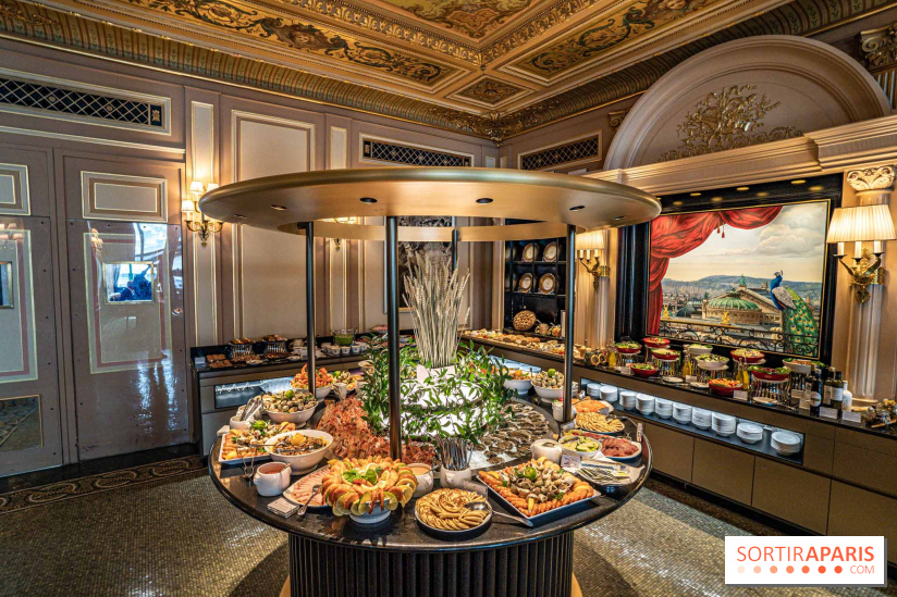 Photos : le Brunch royal du café de la Paix