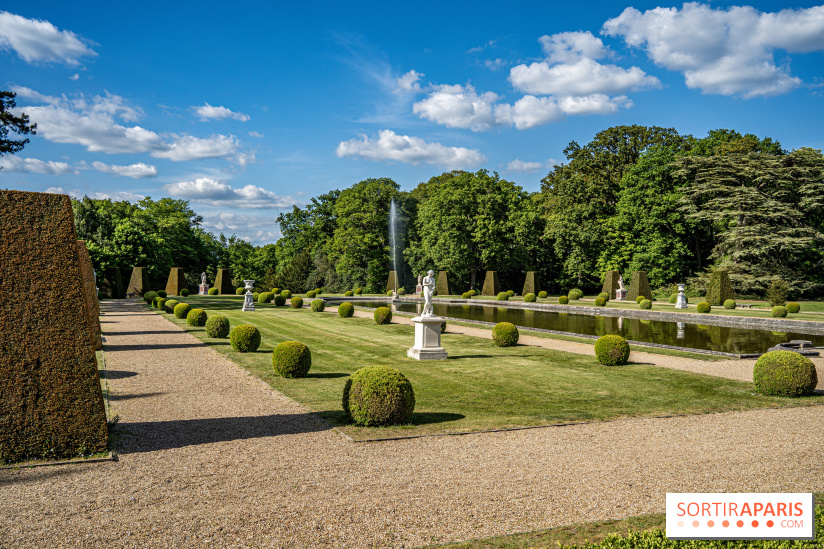 Le Château de Breteuil, ses jardins remarquables et contes de Perrault 