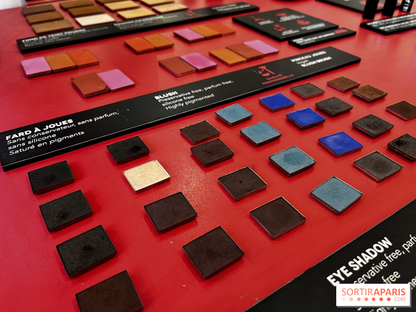 Fête des Mères 2022 : un atelier beauté pour apprendre à se maquiller entre mère et fille