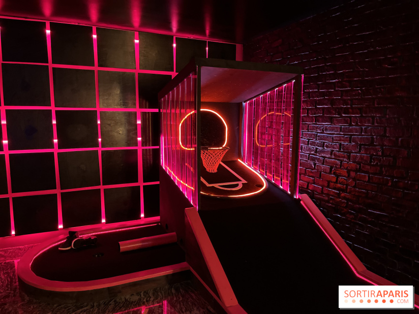 Mad Golf, le premier mini-golf indoor à l'ambiance rétro et insolite au cœur de Paris