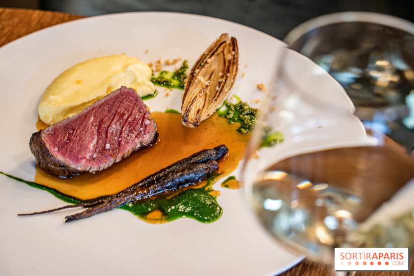 Sphère restaurant Paris 8e - bœuf Simmental - carotte violette - mousseline cresson - écrasé de pomme de terre