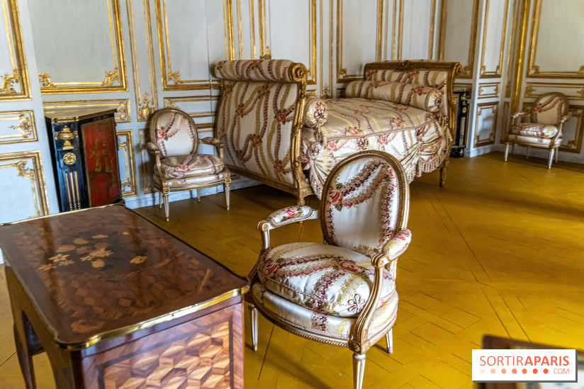 Les appartements de Madame Du Barry restaurés au Château de Versailles  - chambre - li