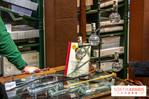 Harry Potter : nos photos du pop-up store Arribas, spécialisé dans le verre, sur les Champs-Elysées