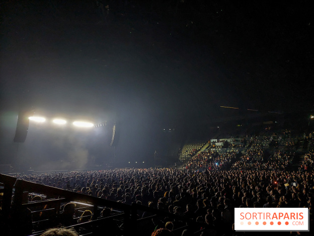 Visuels salles de spectacle et théâtres - Accor Arena Paris intérieur - ambiance public - concert