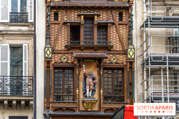 Façade alsacienne classée à Paris - McDo Saint-Lazare