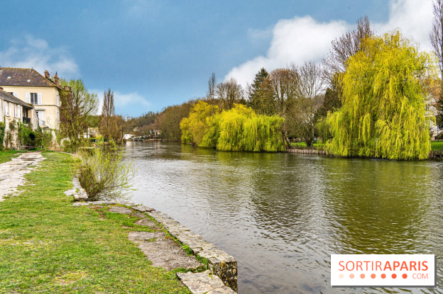 Moret-sur-Loing - citée médiévale - plus beaux détours de France - bord du Loing