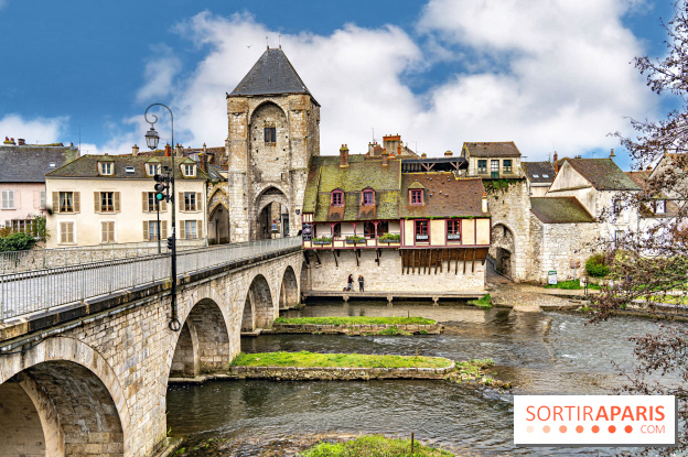 Moret-sur-Loing - citée médiévale - plus beaux détours de France - la porte du Samois