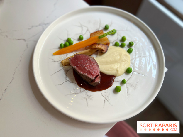 Akabeko - Bœuf charolais