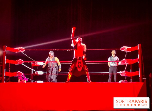 Nuit Blanche 2023 : la lucha libre fait le show sur la place du Châtelet !