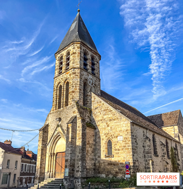 Village de Dampierre en Yvelines - église de Dampierre 0844