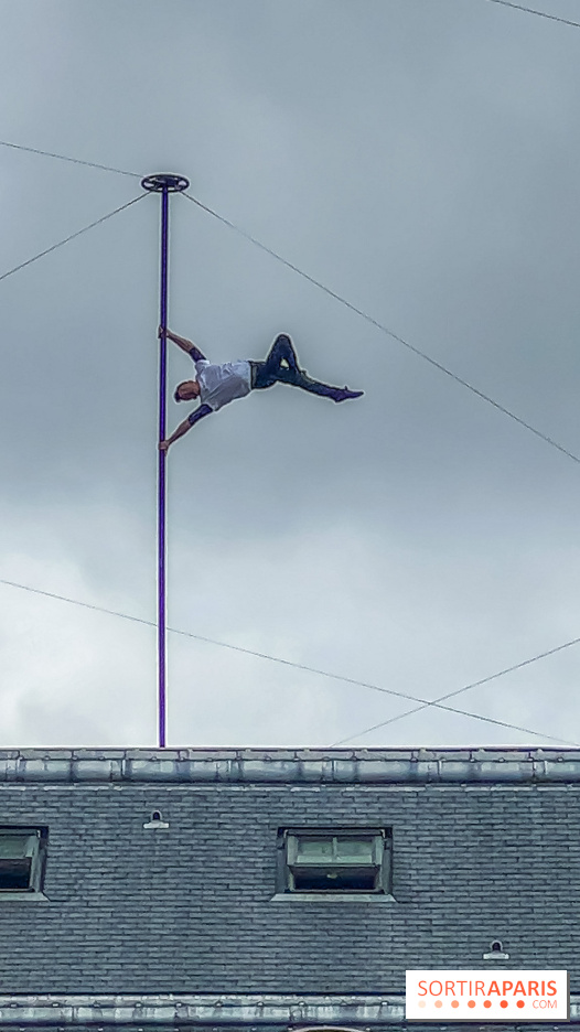 Horizon, le spectacle dans la cours du Palais Royal