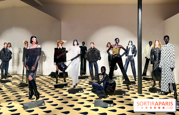 Le pop-up store évènement de H&M Studio dans une galerie d'art - Paris Fashion Week
