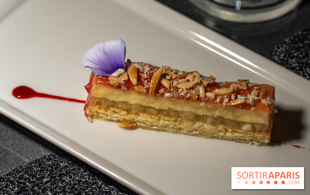 Bus Saint Germain 1920 - dîner dans un bus en traversant Paris  -  A7C3712