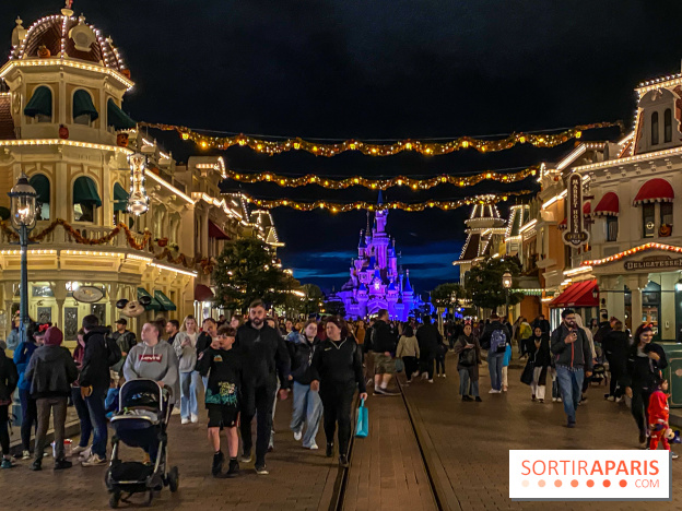Halloween 2023 Disneyland Paris - Main Street nuit