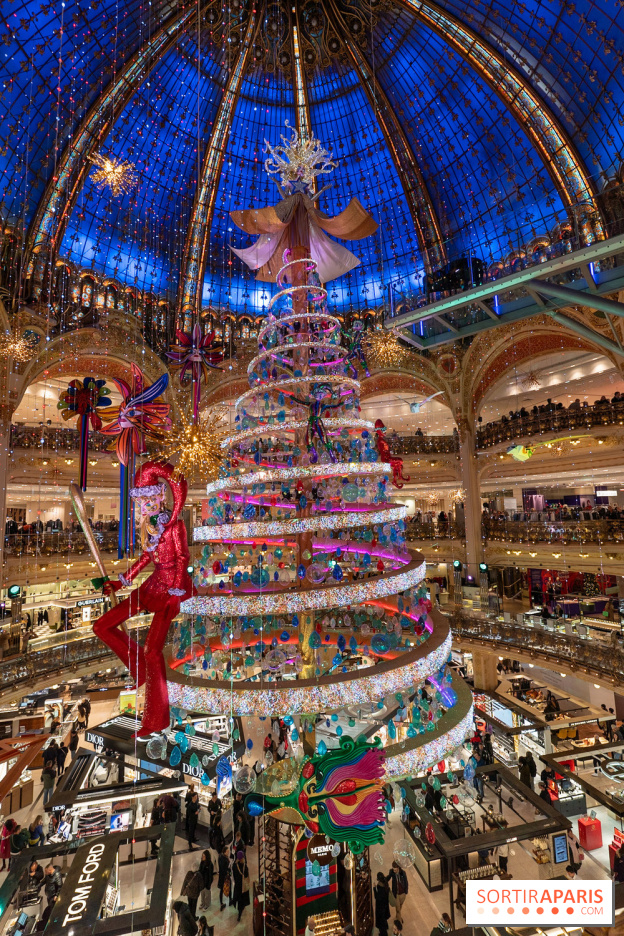 Le sapin de Noël des Galeries Lafayette Haussmann 2023